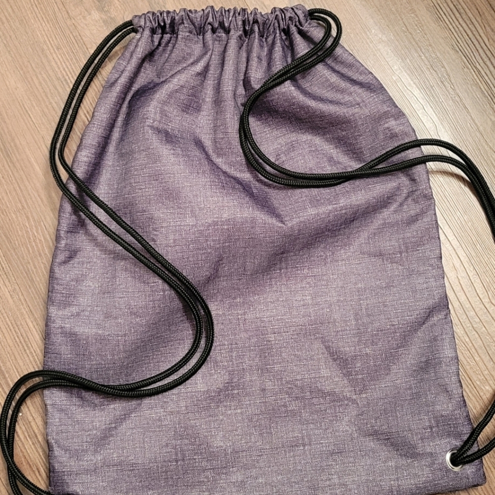 Drawstring bag - Picture 2 of 3